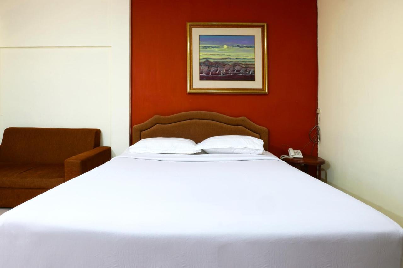 Prima Inn Kuta Lombok Exterior foto