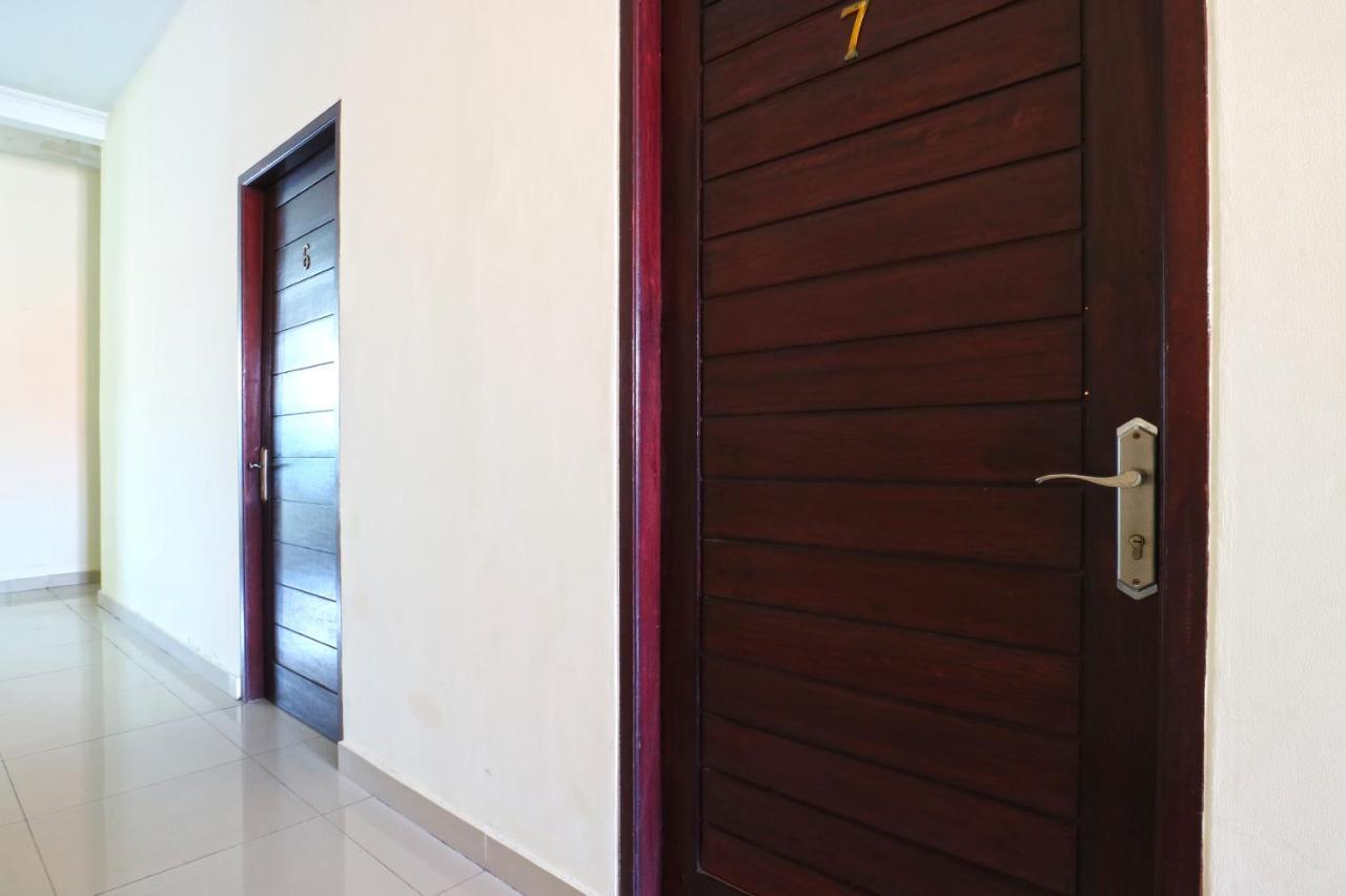 Prima Inn Kuta Lombok Exterior foto