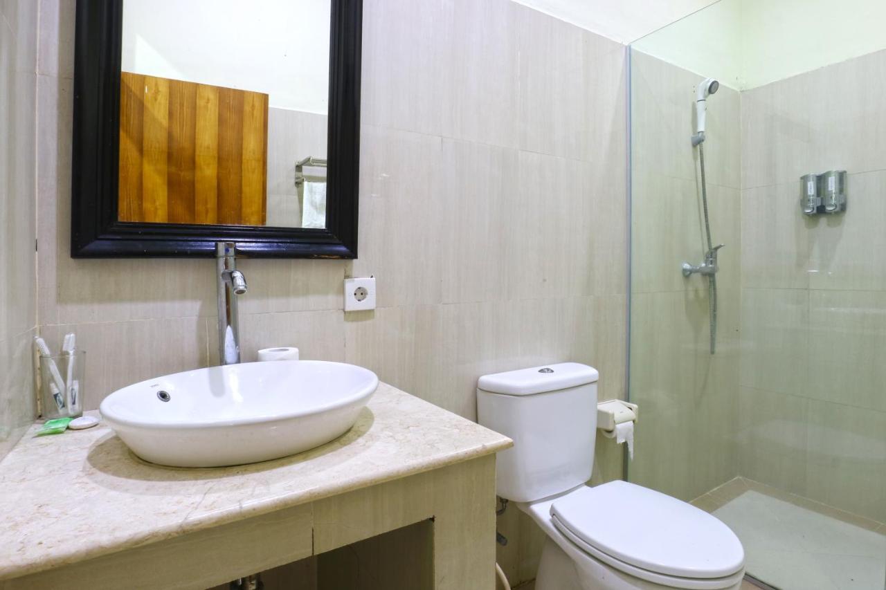 Prima Inn Kuta Lombok Exterior foto